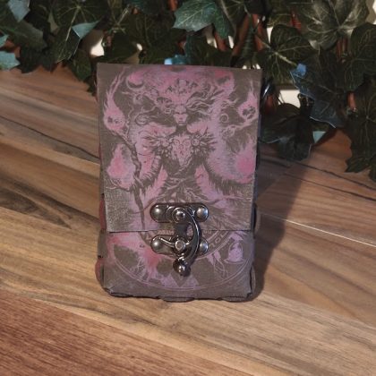 Belt bag witch