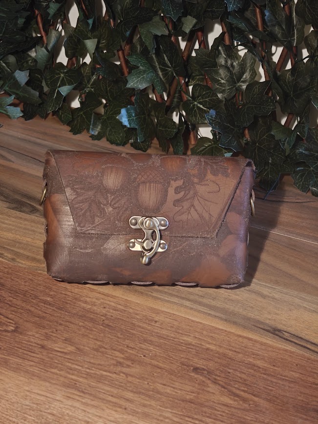 Belt bag acorn