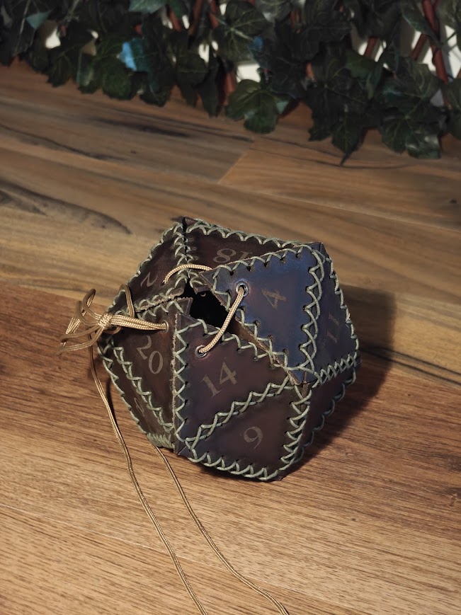 D20 tasje donkerbruin